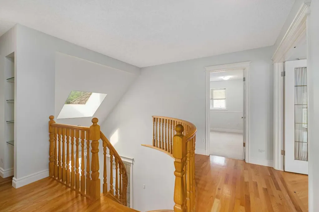 112 Hawkford Crescent NW Calgary AB T3G 3G4