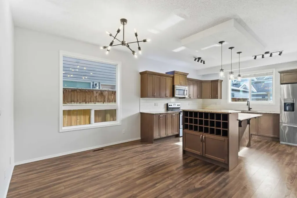 74 Legacy Common SE Calgary AB T2X 2A9