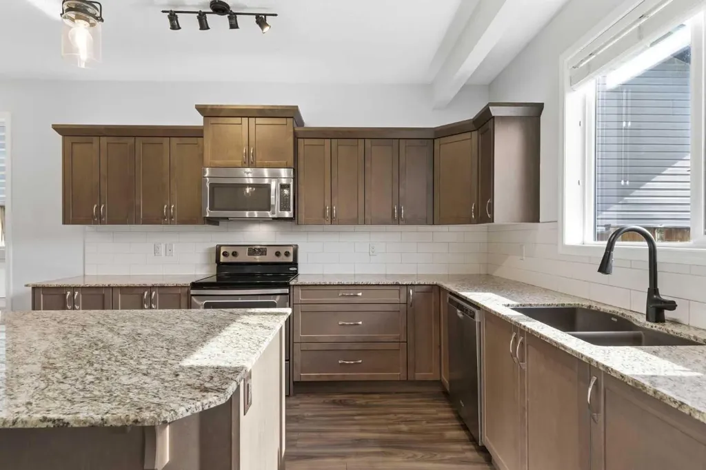 74 Legacy Common SE Calgary AB T2X 2A9