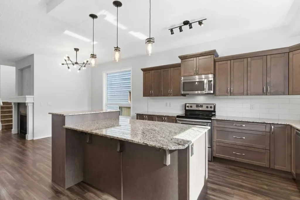 74 Legacy Common SE Calgary AB T2X 2A9