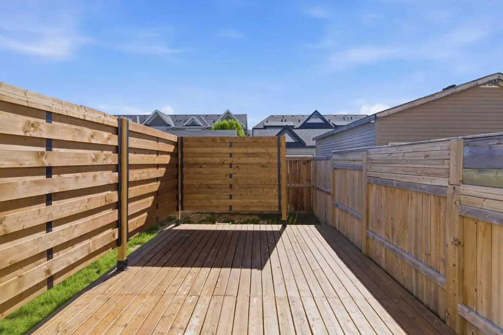 74 Legacy Common SE Calgary AB T2X 2A9