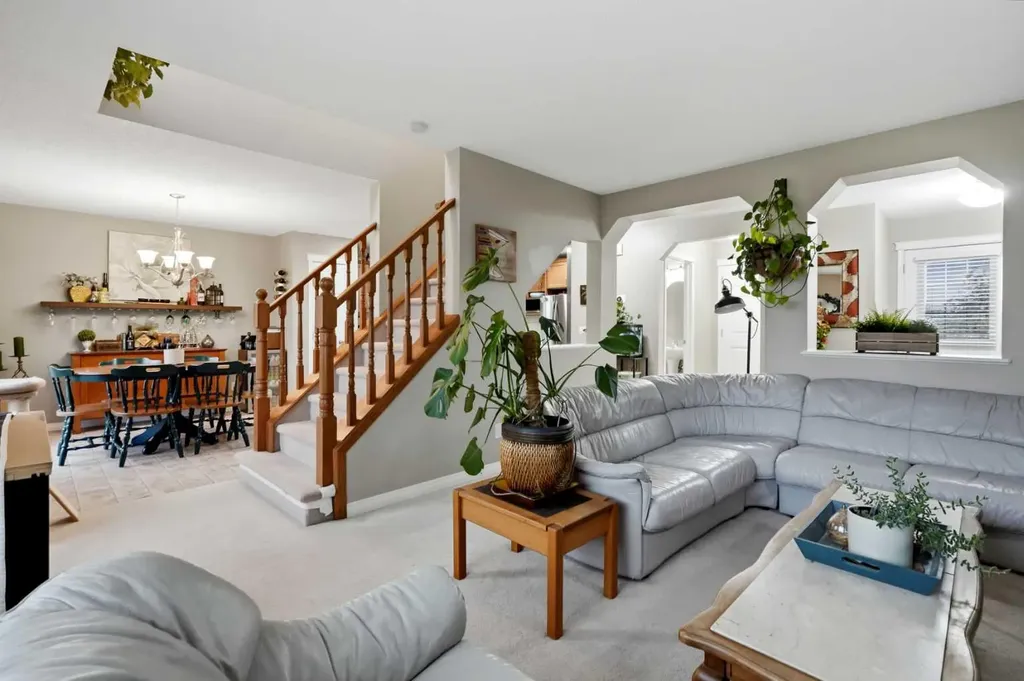 2055 Reunion Boulevard NW Airdrie AB T4B 0J2