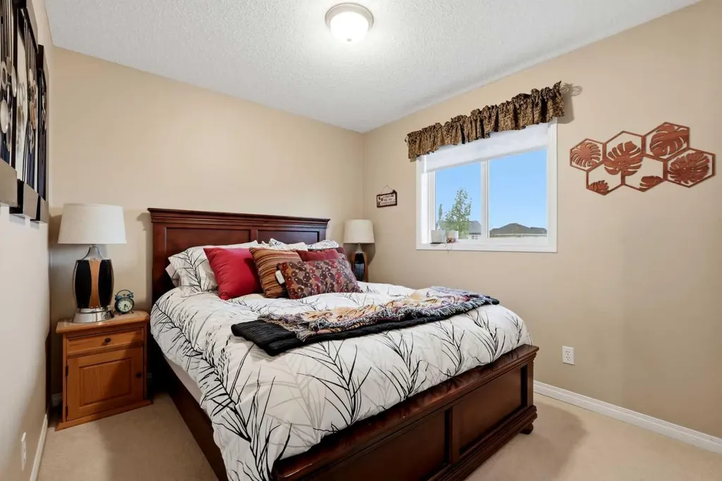 2055 Reunion Boulevard NW Airdrie AB T4B 0J2