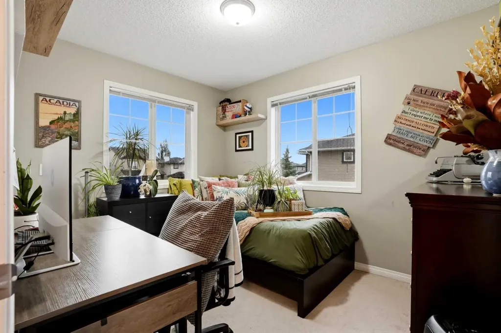 2055 Reunion Boulevard NW Airdrie AB T4B 0J2
