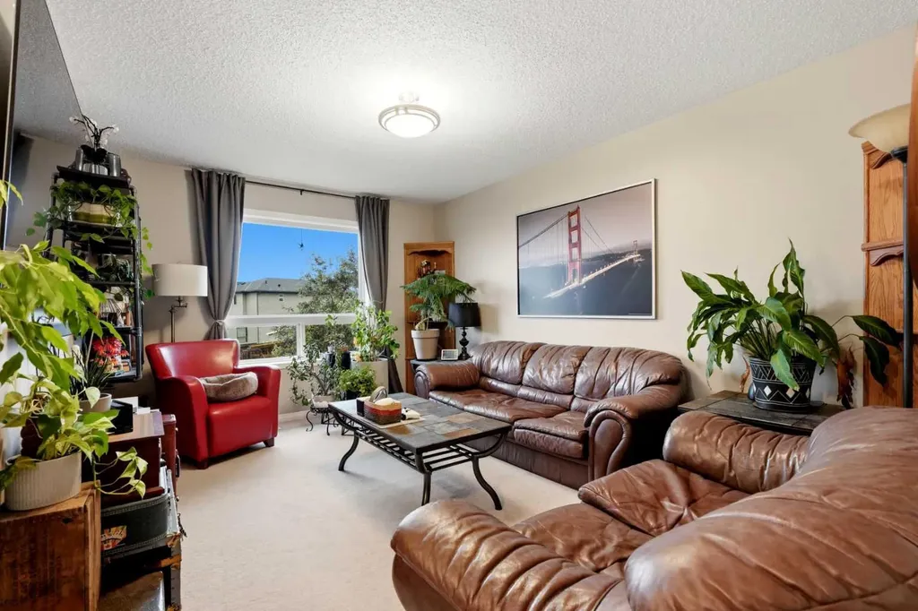 2055 Reunion Boulevard NW Airdrie AB T4B 0J2
