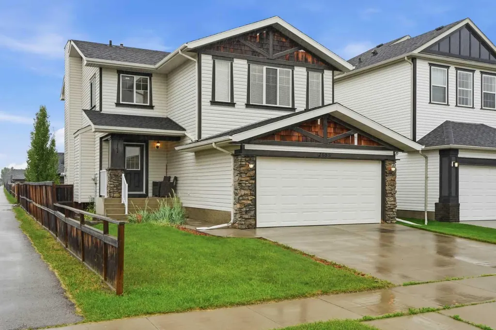 2055 Reunion Boulevard NW Airdrie AB T4B 0J2