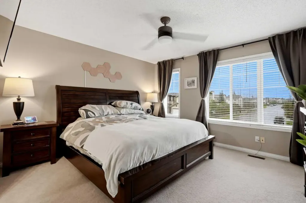 2055 Reunion Boulevard NW Airdrie AB T4B 0J2