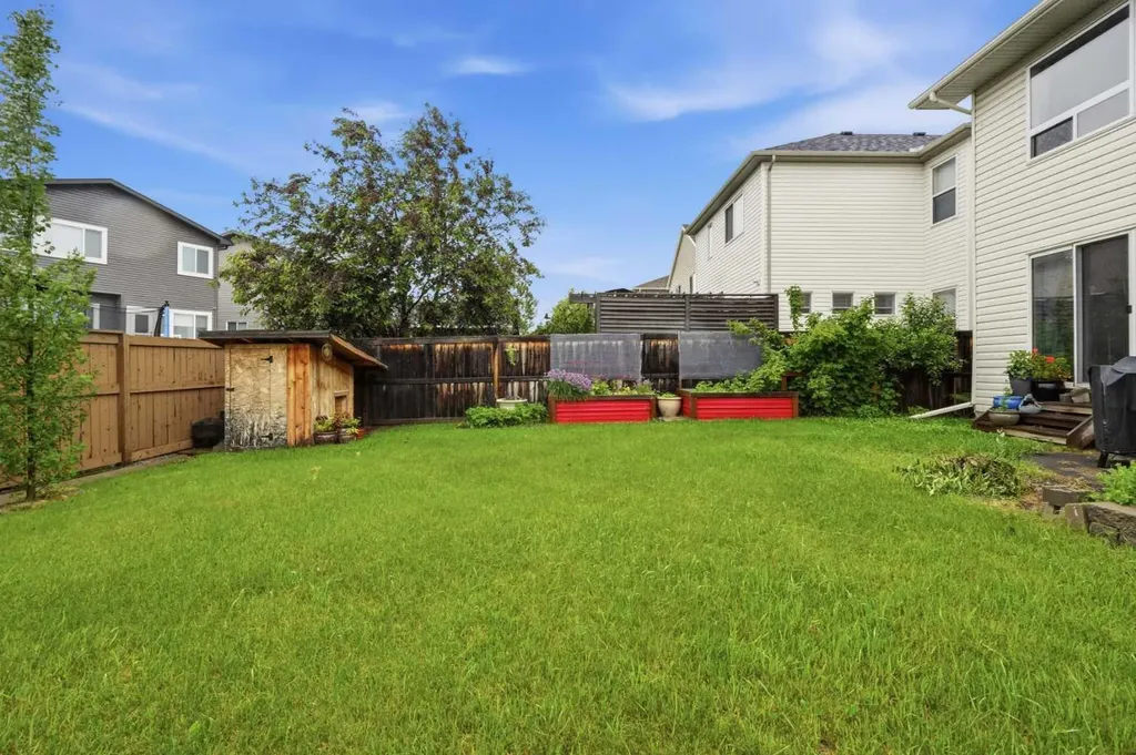 2055 Reunion Boulevard NW Airdrie AB T4B 0J2