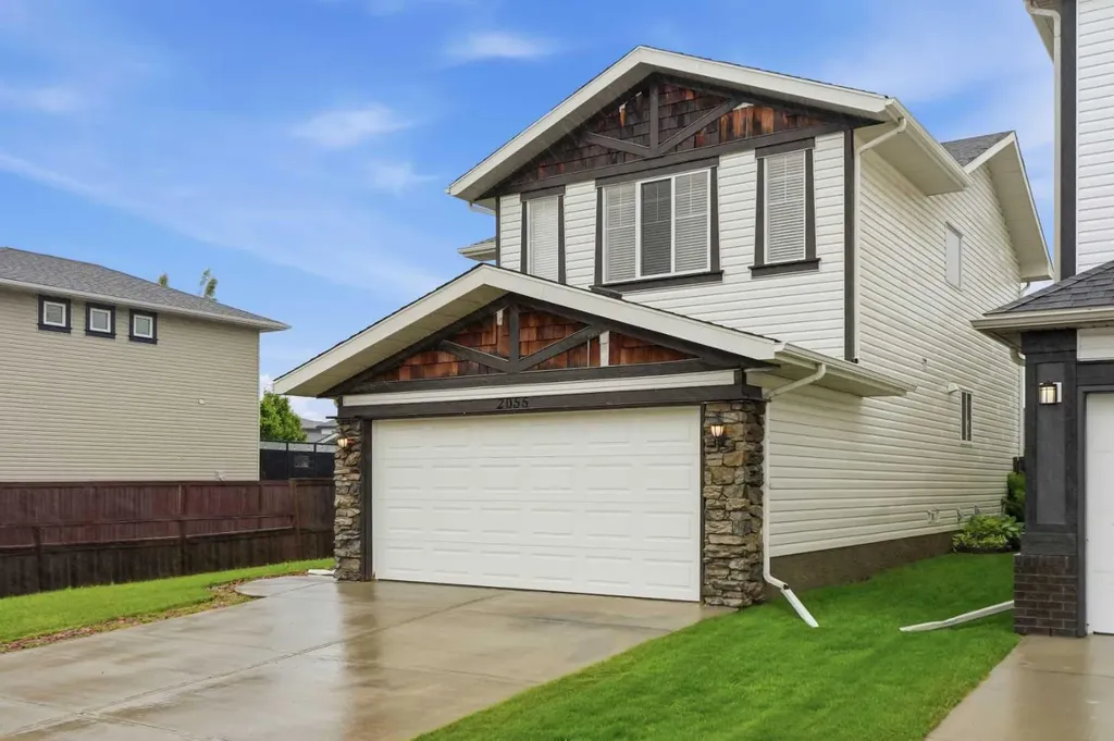 2055 Reunion Boulevard NW Airdrie AB T4B 0J2