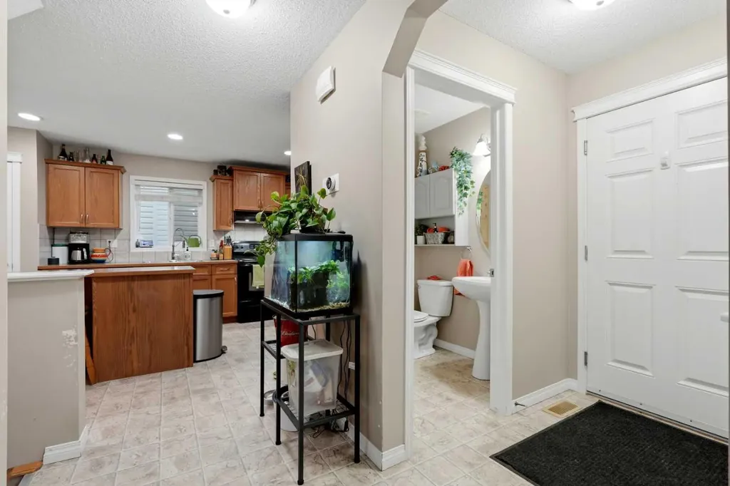 2055 Reunion Boulevard NW Airdrie AB T4B 0J2