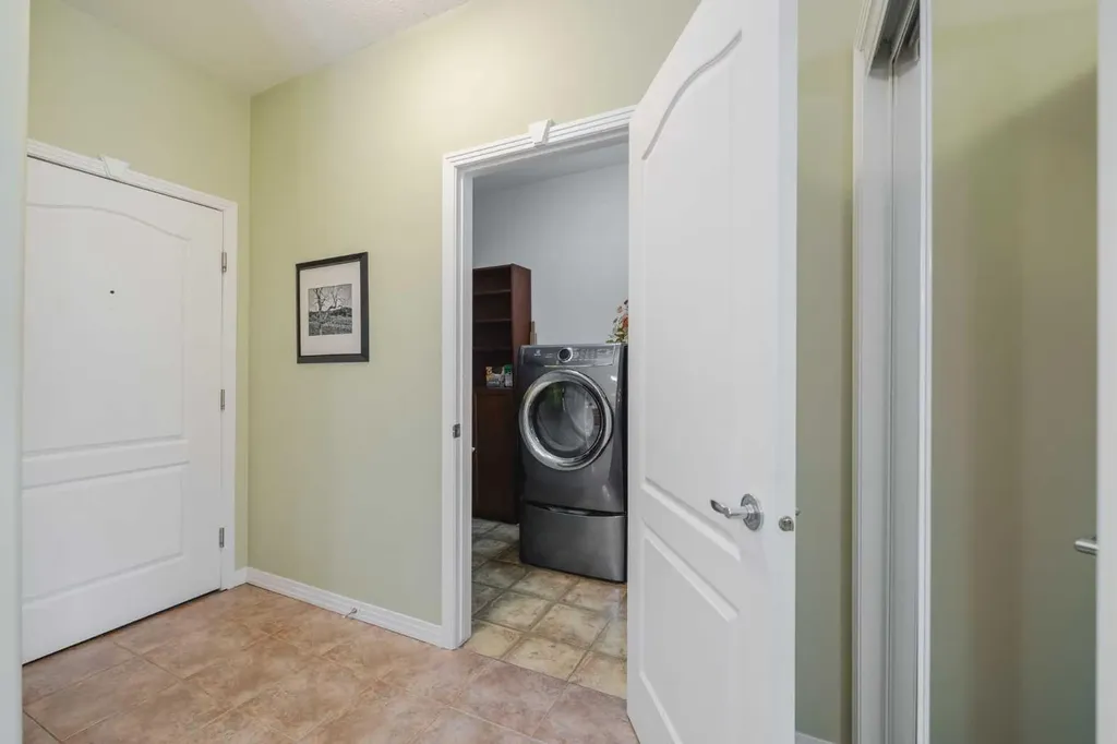 303 Arbour Crest Drive NW Calgary AB T3G5G4