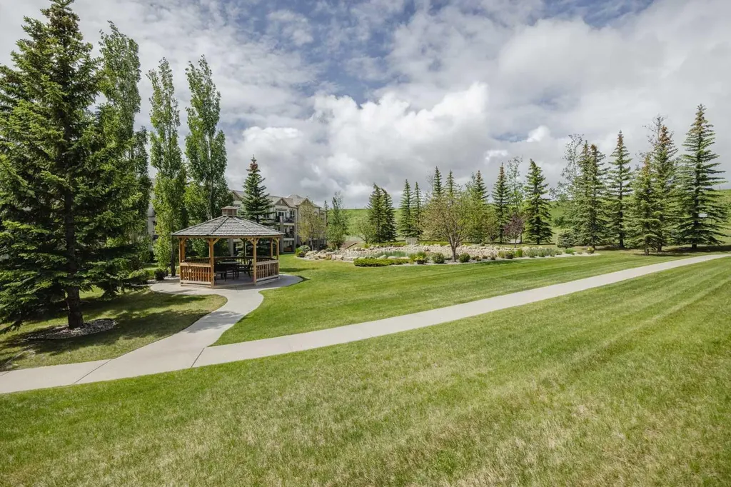 303 Arbour Crest Drive NW Calgary AB T3G5G4