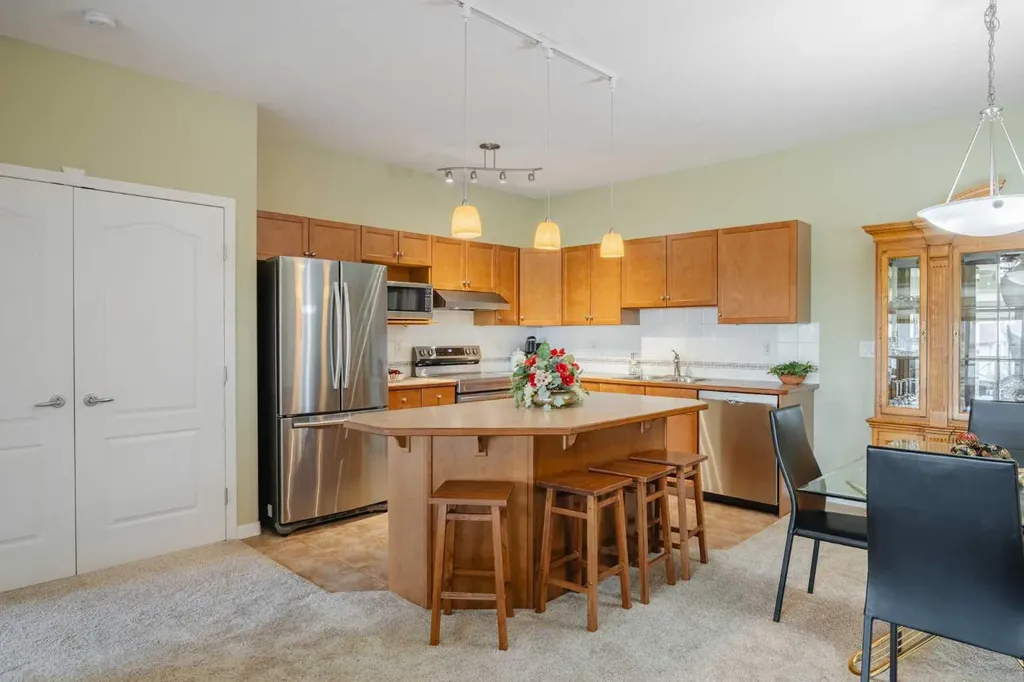 303 Arbour Crest Drive NW Calgary AB T3G5G4