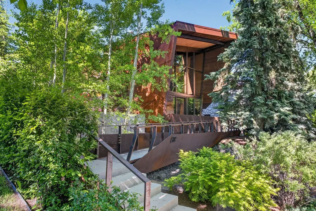 1308 Montreal Avenue SW Calgary AB T2T0Z6