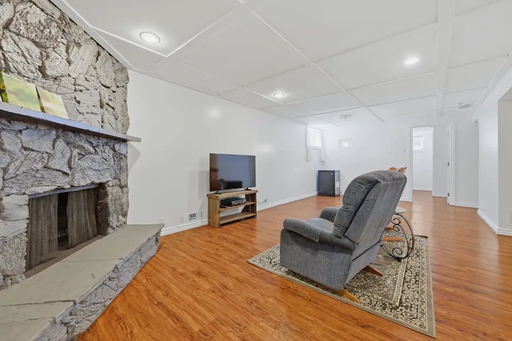 3016 Cedar Ridge Drive SW Calgary AB T2S1X6
