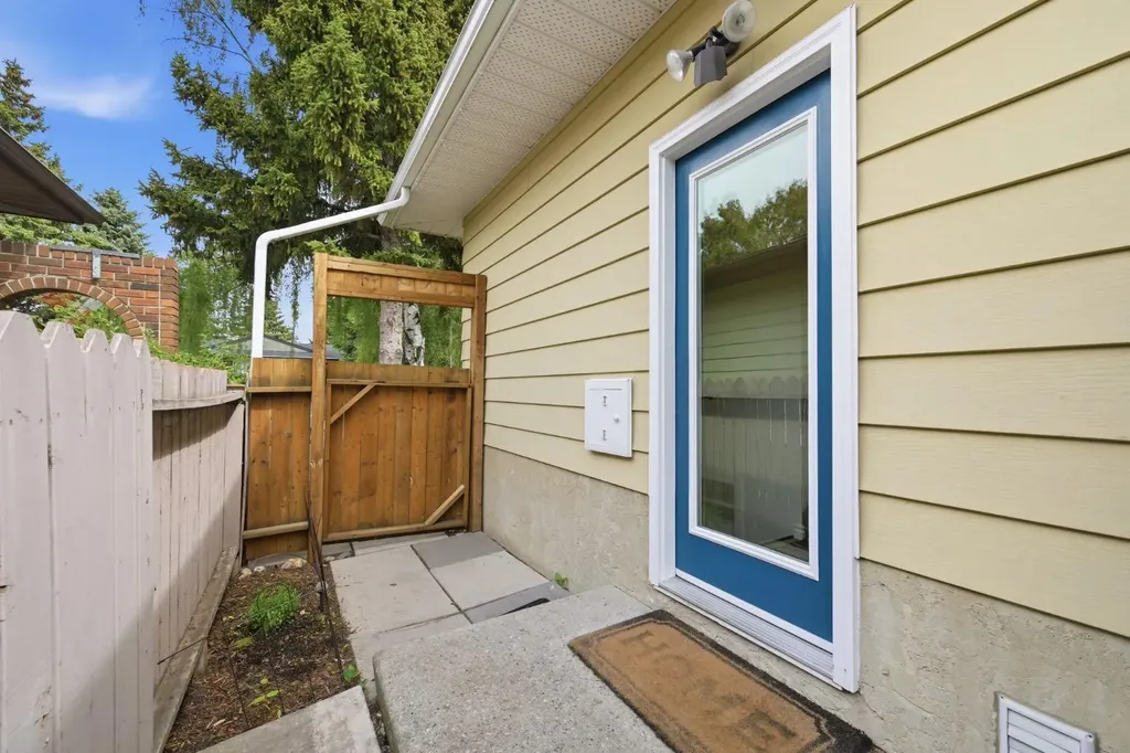 3016 Cedar Ridge Drive SW Calgary AB T2S1X6