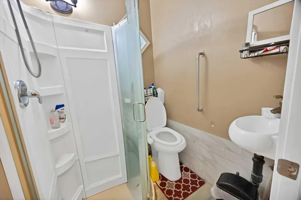 25 Martha's Meadow Place NE Calgary AB T3J 4H6