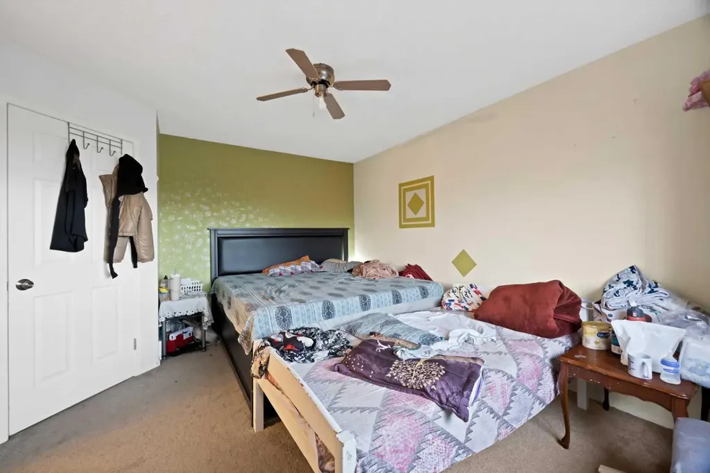 25 Martha's Meadow Place NE Calgary AB T3J 4H6