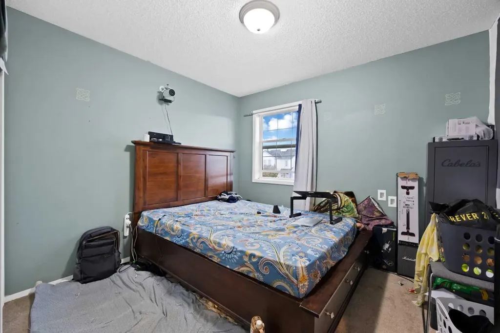 25 Martha's Meadow Place NE Calgary AB T3J 4H6