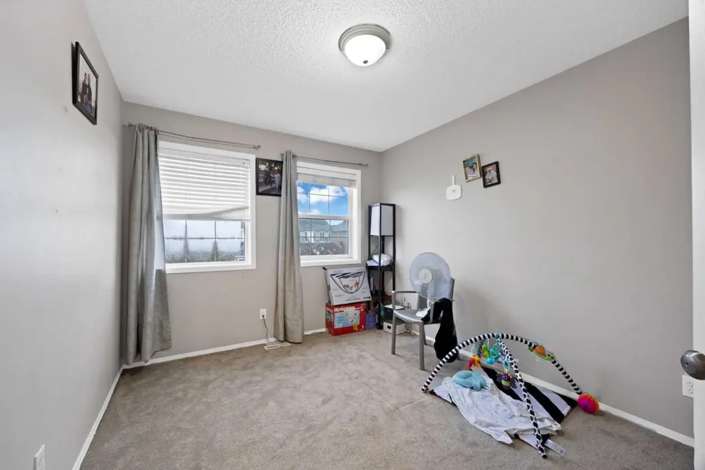 25 Martha's Meadow Place NE Calgary AB T3J 4H6