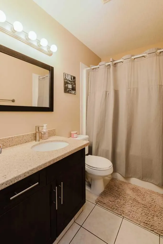 9854 66 Avenue Grande Prairie AB T8W2S1