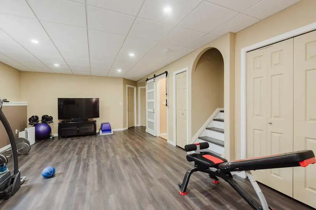 9854 66 Avenue Grande Prairie AB T8W2S1