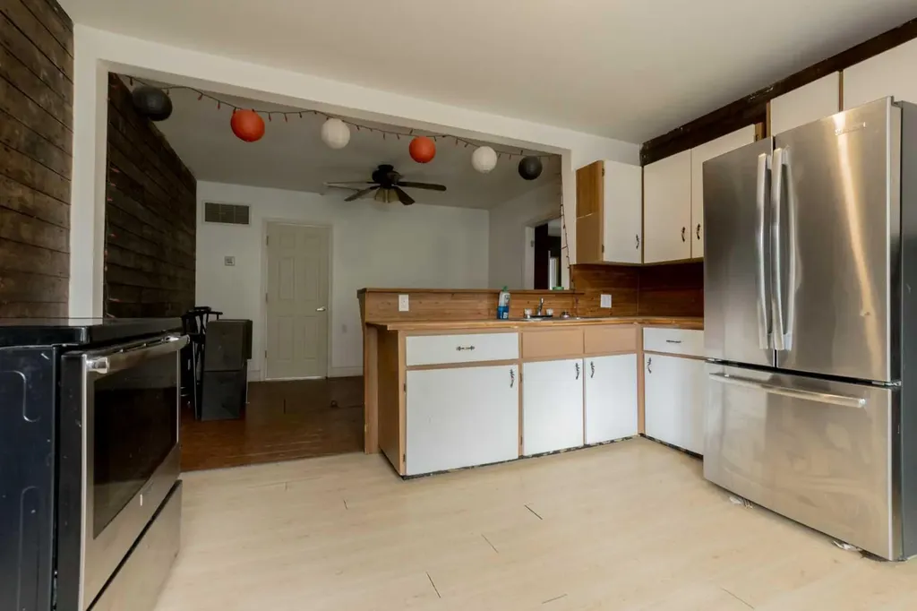 206 7th Street Beaverlodge AB T0H 0C0