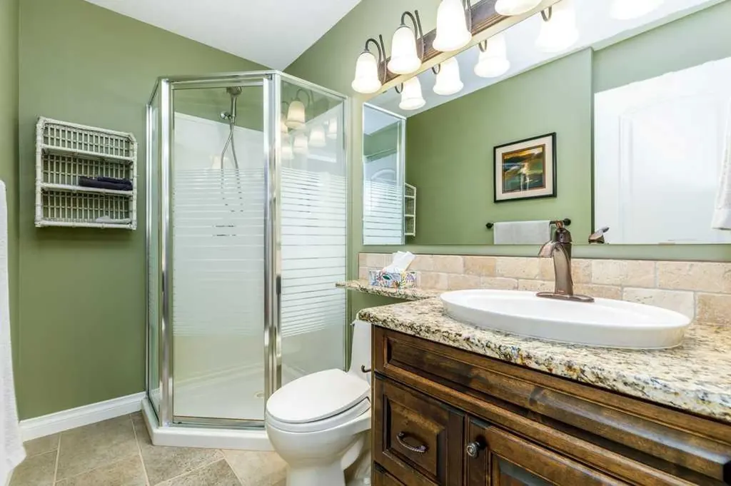 70 Douglas Avenue Red Deer AB T4R 2G6