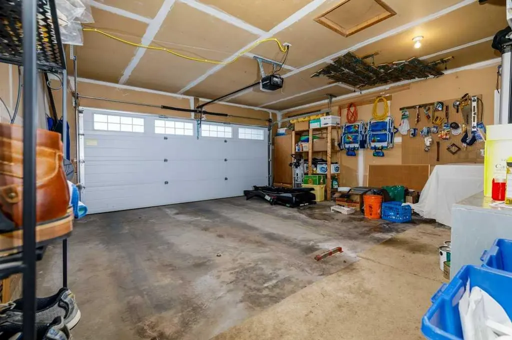 70 Douglas Avenue Red Deer AB T4R 2G6