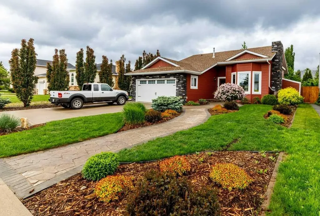 70 Douglas Avenue Red Deer AB T4R 2G6