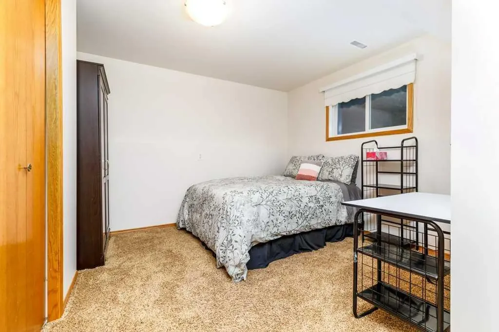 70 Douglas Avenue Red Deer AB T4R 2G6