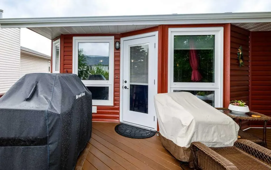 70 Douglas Avenue Red Deer AB T4R 2G6