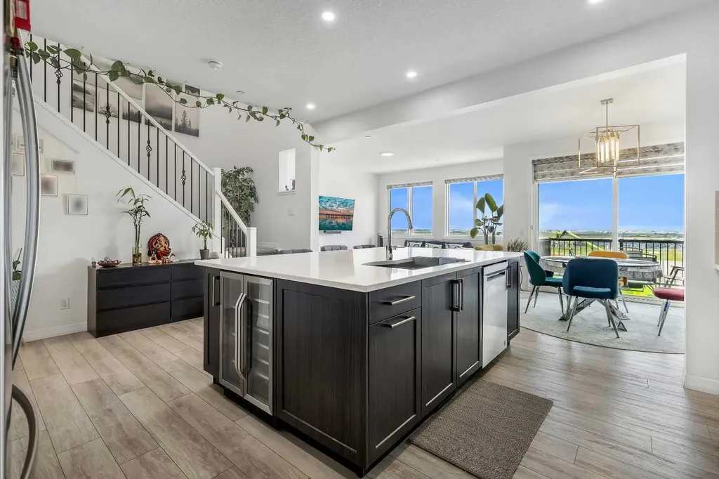 176 Howse Crescent NE Calgary AB T3P 1L5
