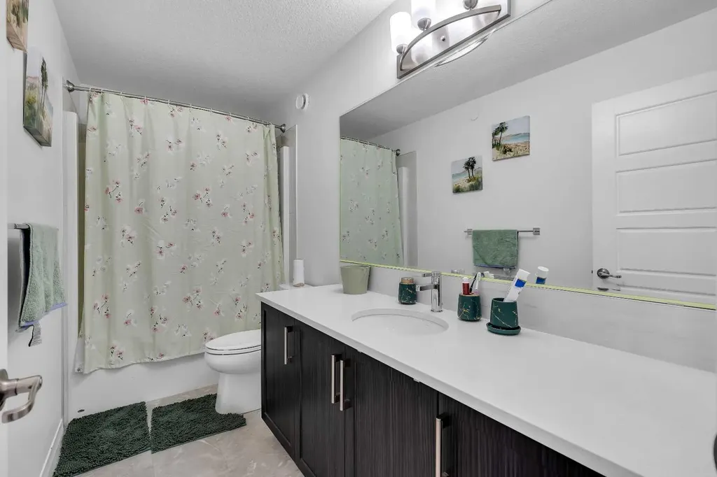 176 Howse Crescent NE Calgary AB T3P 1L5