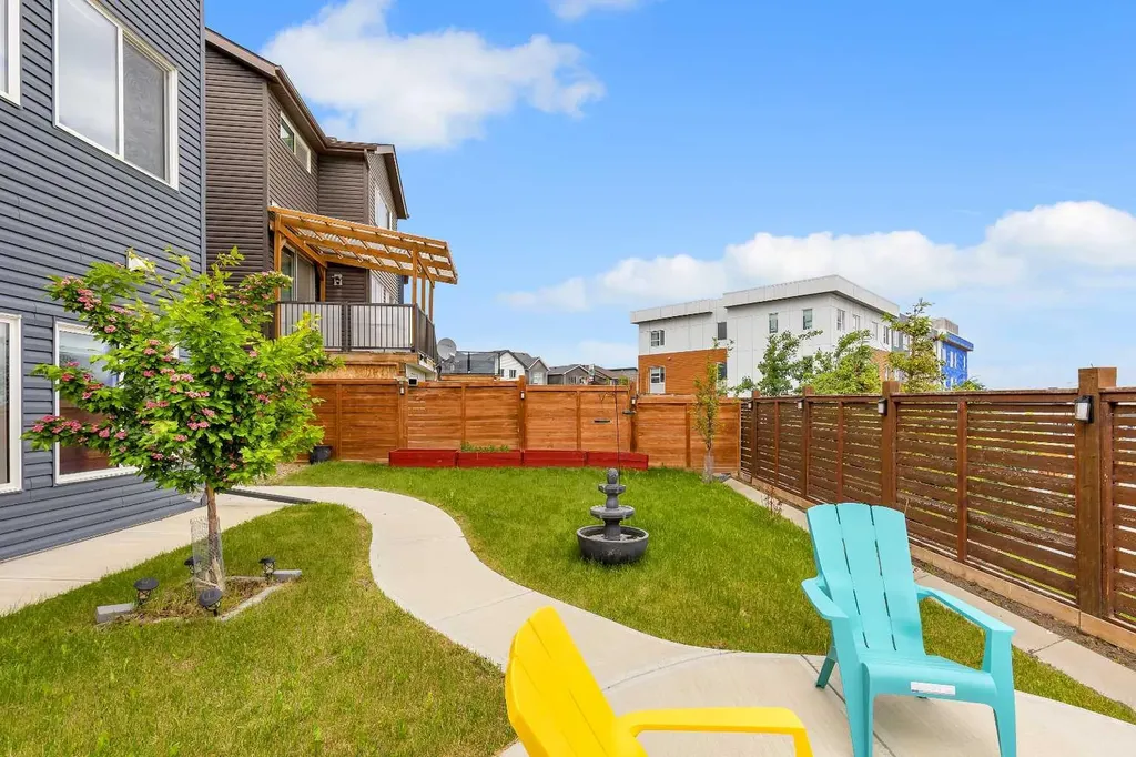 176 Howse Crescent NE Calgary AB T3P 1L5