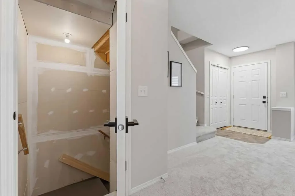 115 Elgin Meadows View SE Calgary AB T2Z0E9