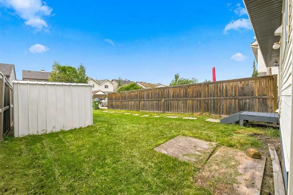 115 Elgin Meadows View SE Calgary AB T2Z0E9