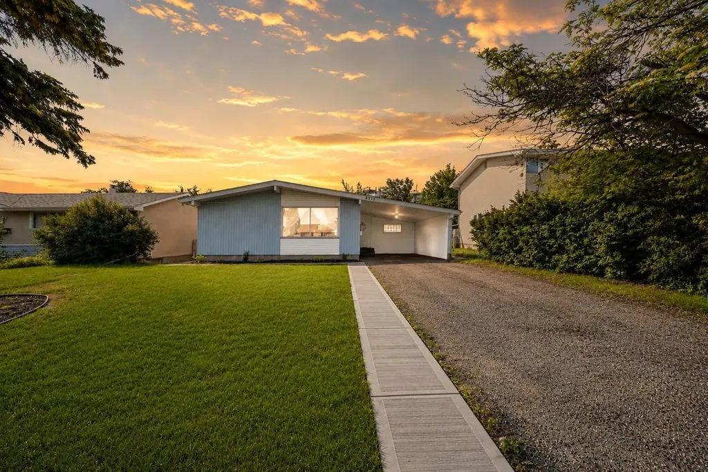 4233 33 Street Red Deer AB T4N 0N1