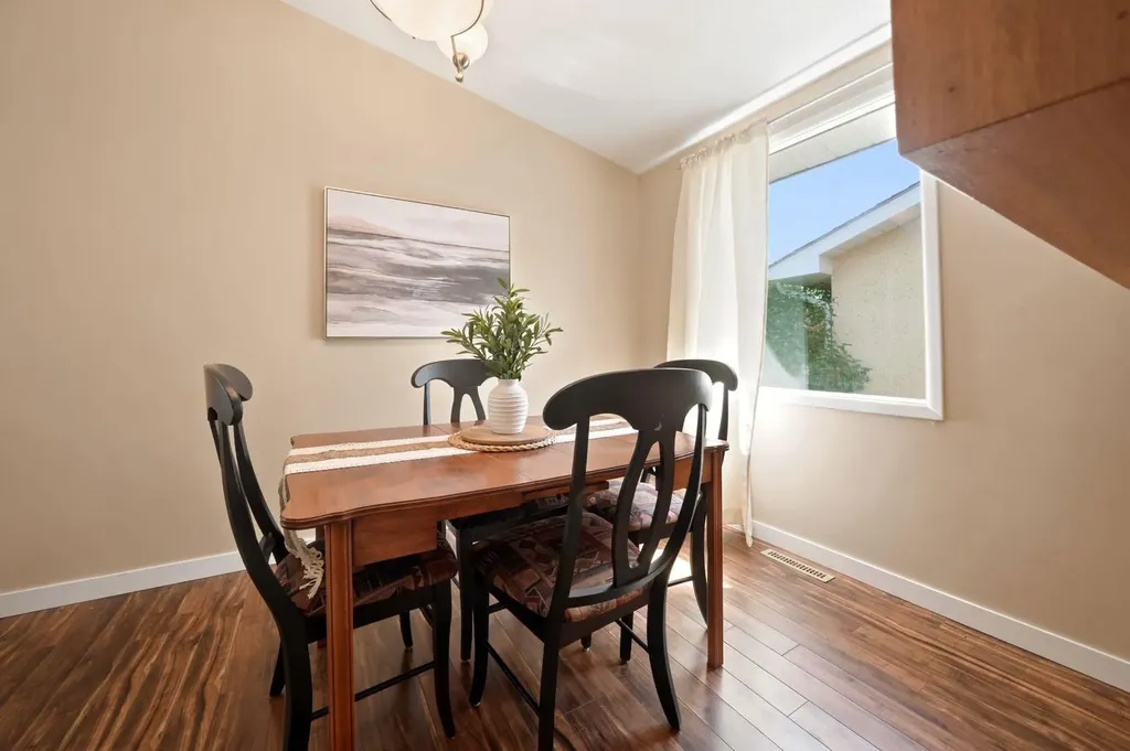 4233 33 Street Red Deer AB T4N 0N1