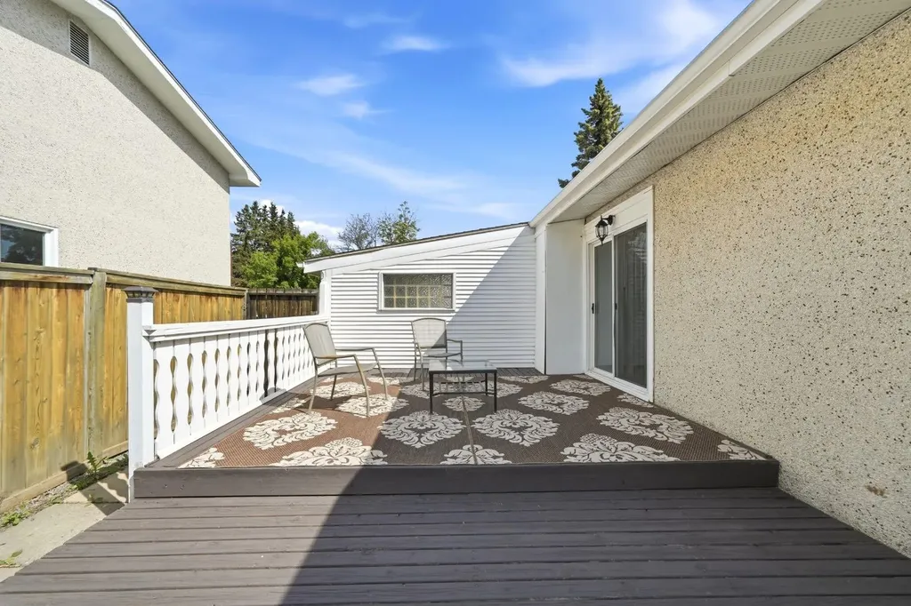 4233 33 Street Red Deer AB T4N 0N1