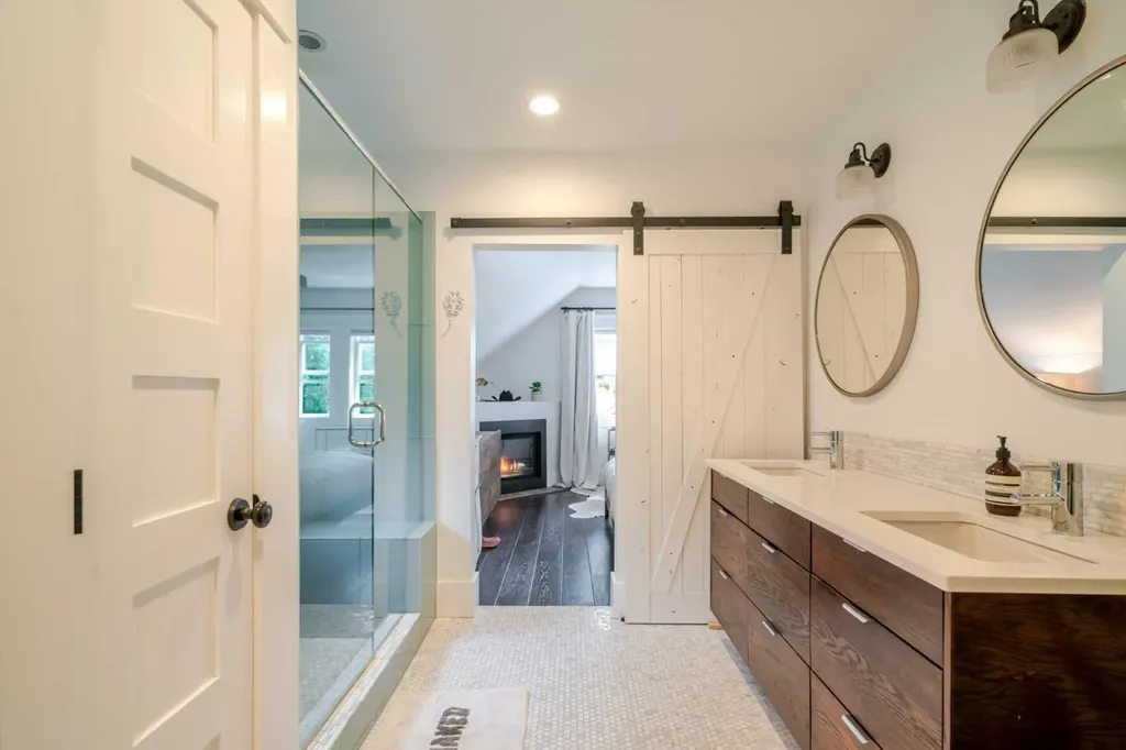439 12 Street NW Calgary AB T2N 1Y9