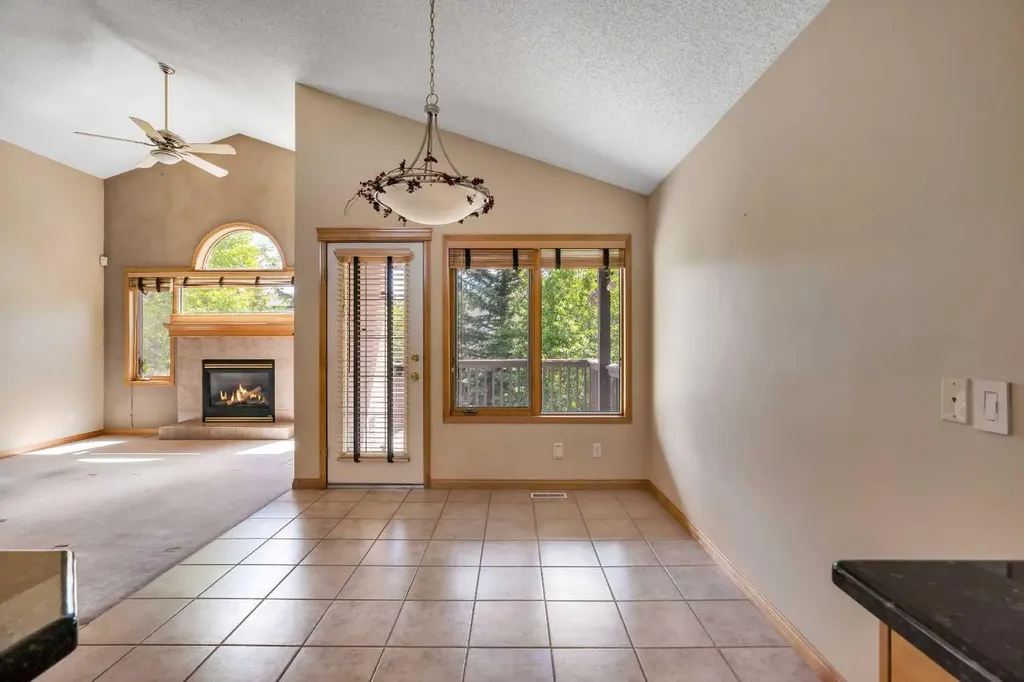 10272 Tuscany Hills Way Calgary AB T3L2G5