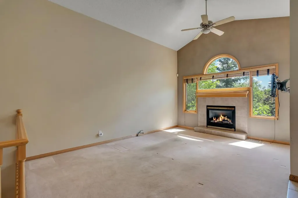 10272 Tuscany Hills Way Calgary AB T3L2G5