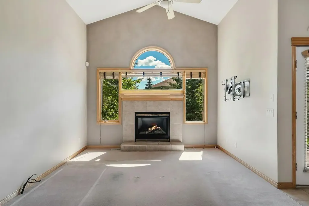 10272 Tuscany Hills Way Calgary AB T3L2G5