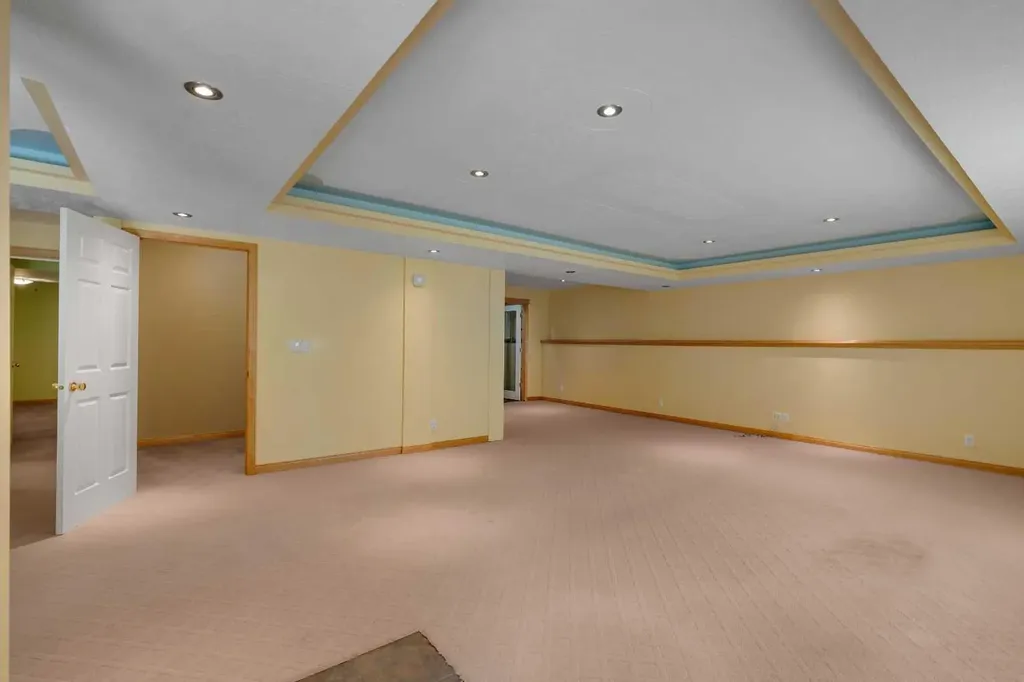 10272 Tuscany Hills Way Calgary AB T3L2G5
