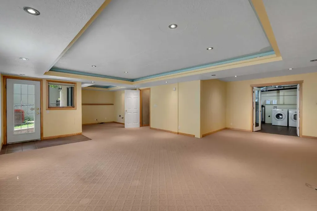 10272 Tuscany Hills Way Calgary AB T3L2G5