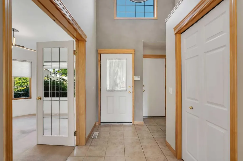 10272 Tuscany Hills Way Calgary AB T3L2G5