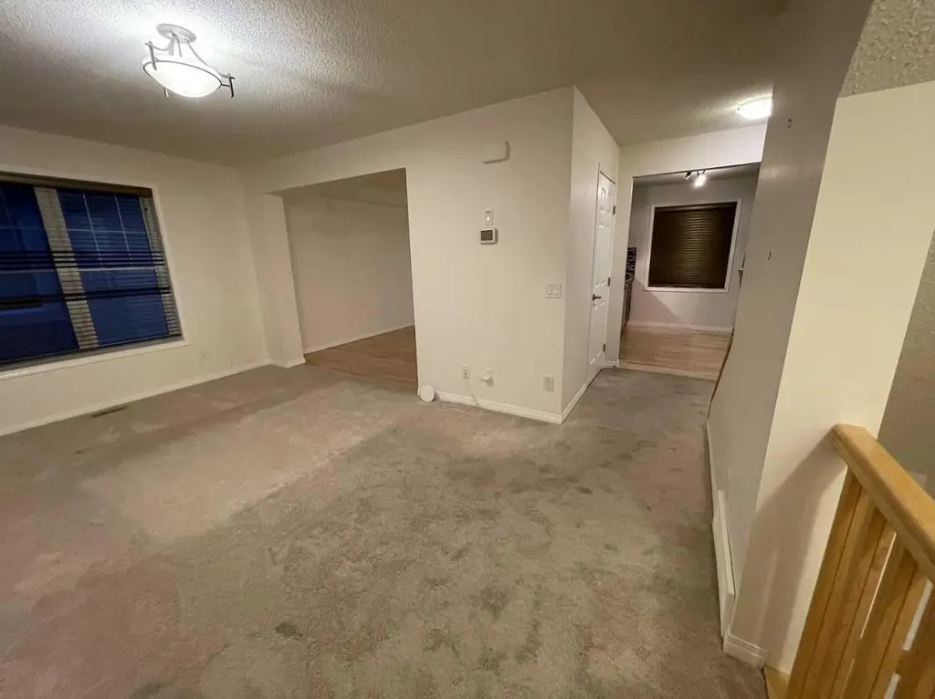 162 Windstone Mews SW Airdrie AB T4B 3X4