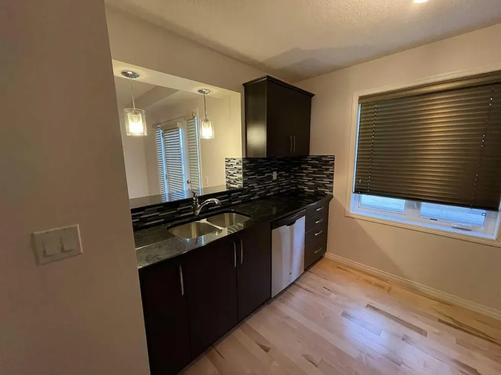 162 Windstone Mews SW Airdrie AB T4B 3X4