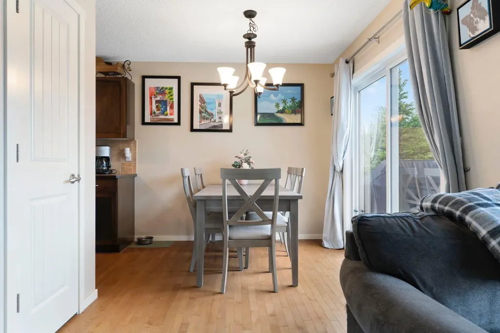 29 Sage Hill Court NW Calgary AB T3R 0H2